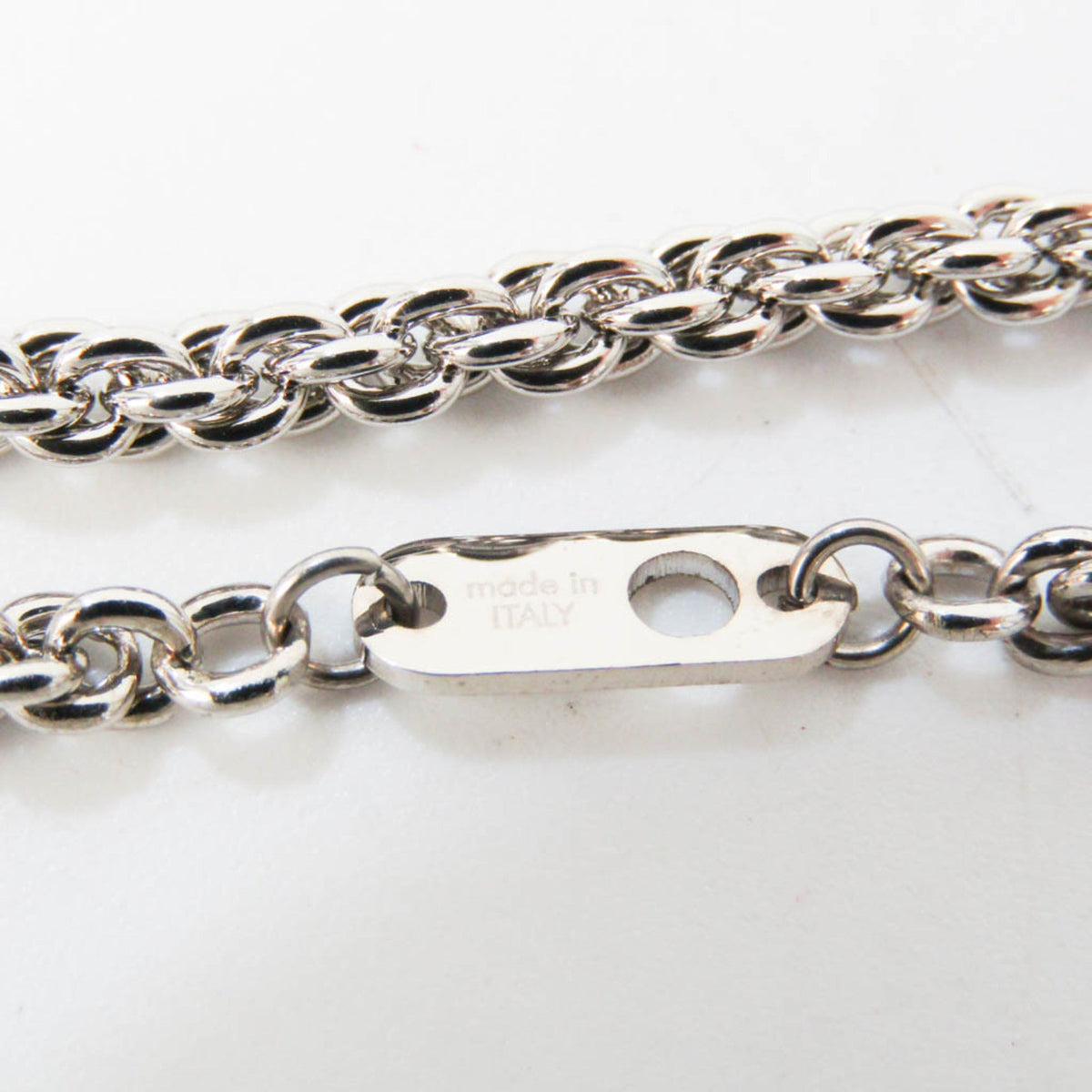 Pendant Necklace Metal with Rhinestone Silver