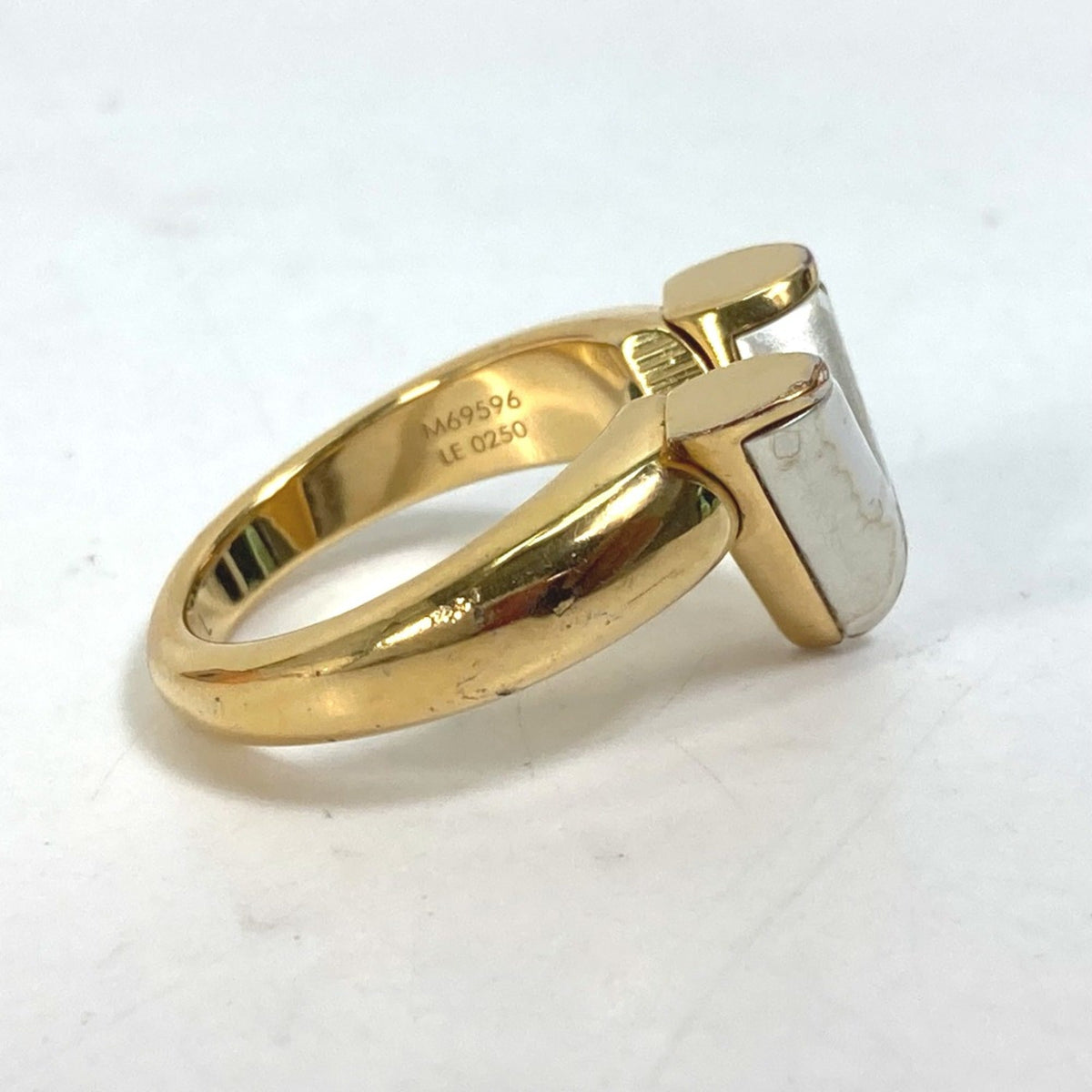 Ring Gold White