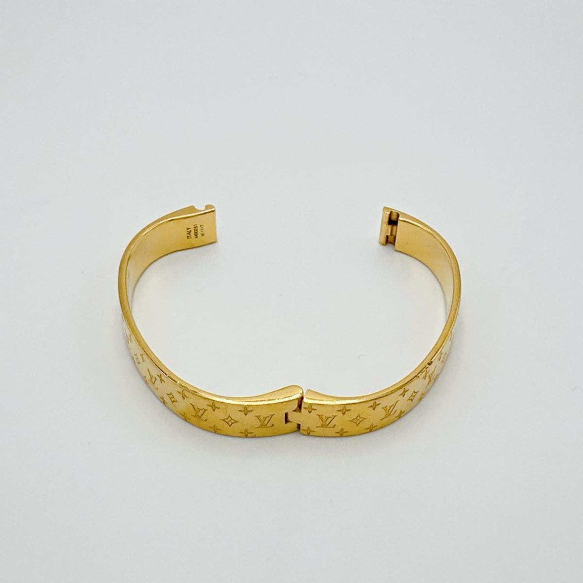 Monogram Bracelet Gold