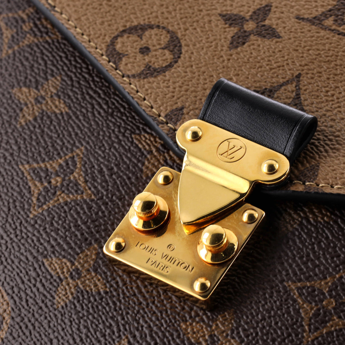 Pochette Metis Reverse Monogram Canvas